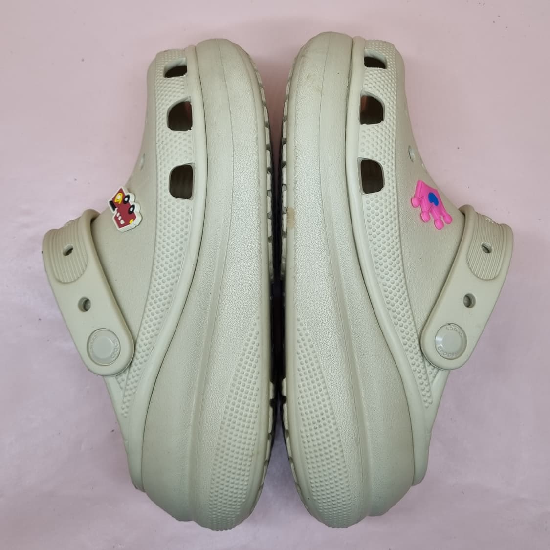 크록스 클래식 크러쉬 클로그 여성샌들230  상품이미지4