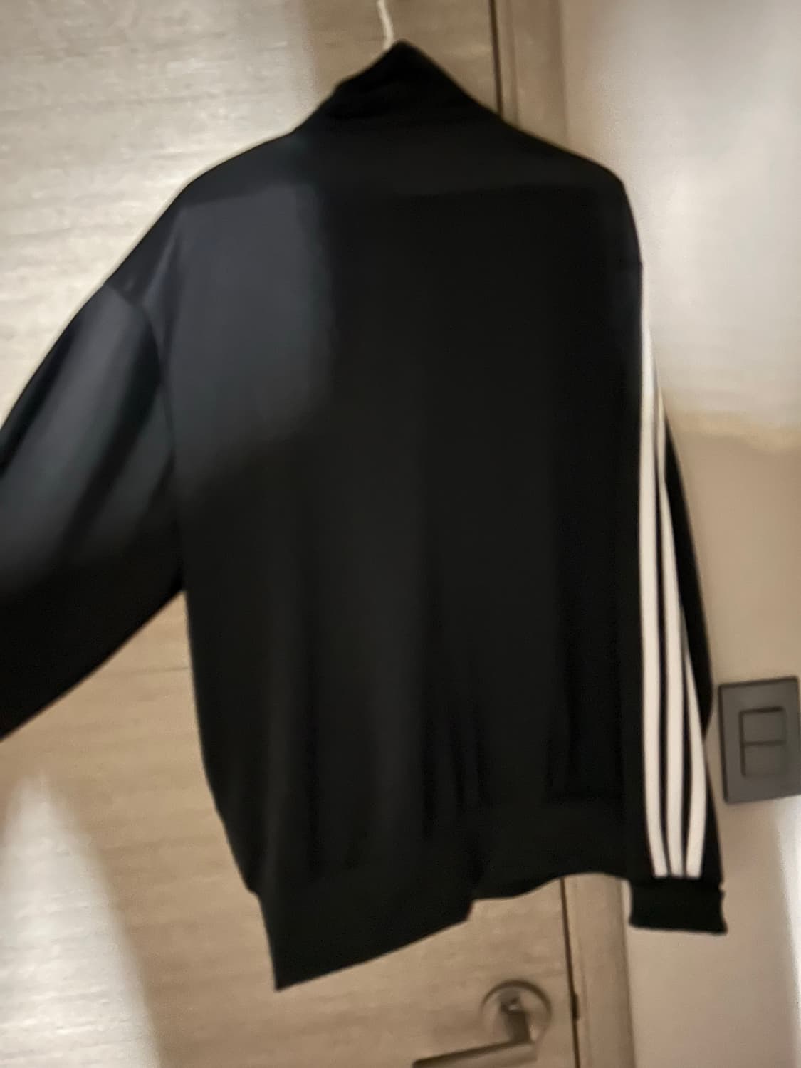 아디다스 블랙 파이어버드 져지m사이즈 입니다 상품이미지3
