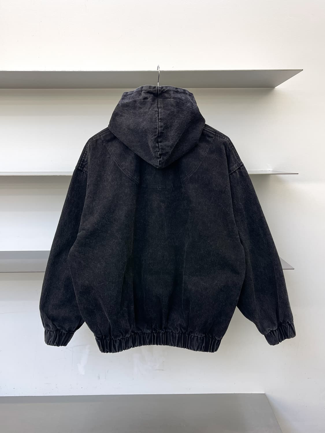 리버럴 유스 미니스트리 올드 잉글리쉬 데님 워시드 후드티 상품이미지3