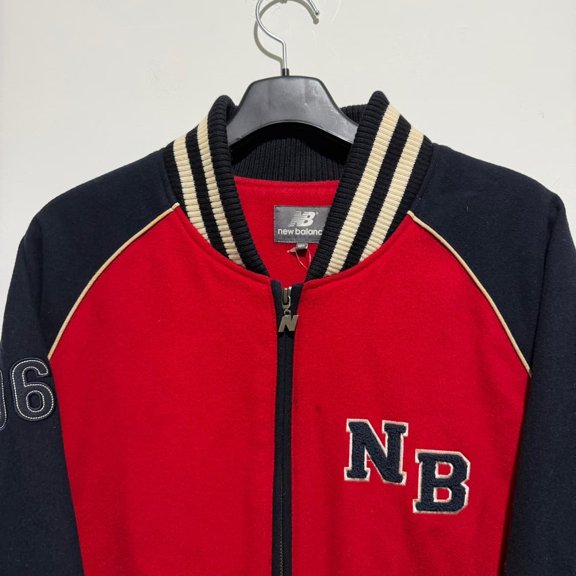 뉴발란스 바시티자켓 상품이미지2