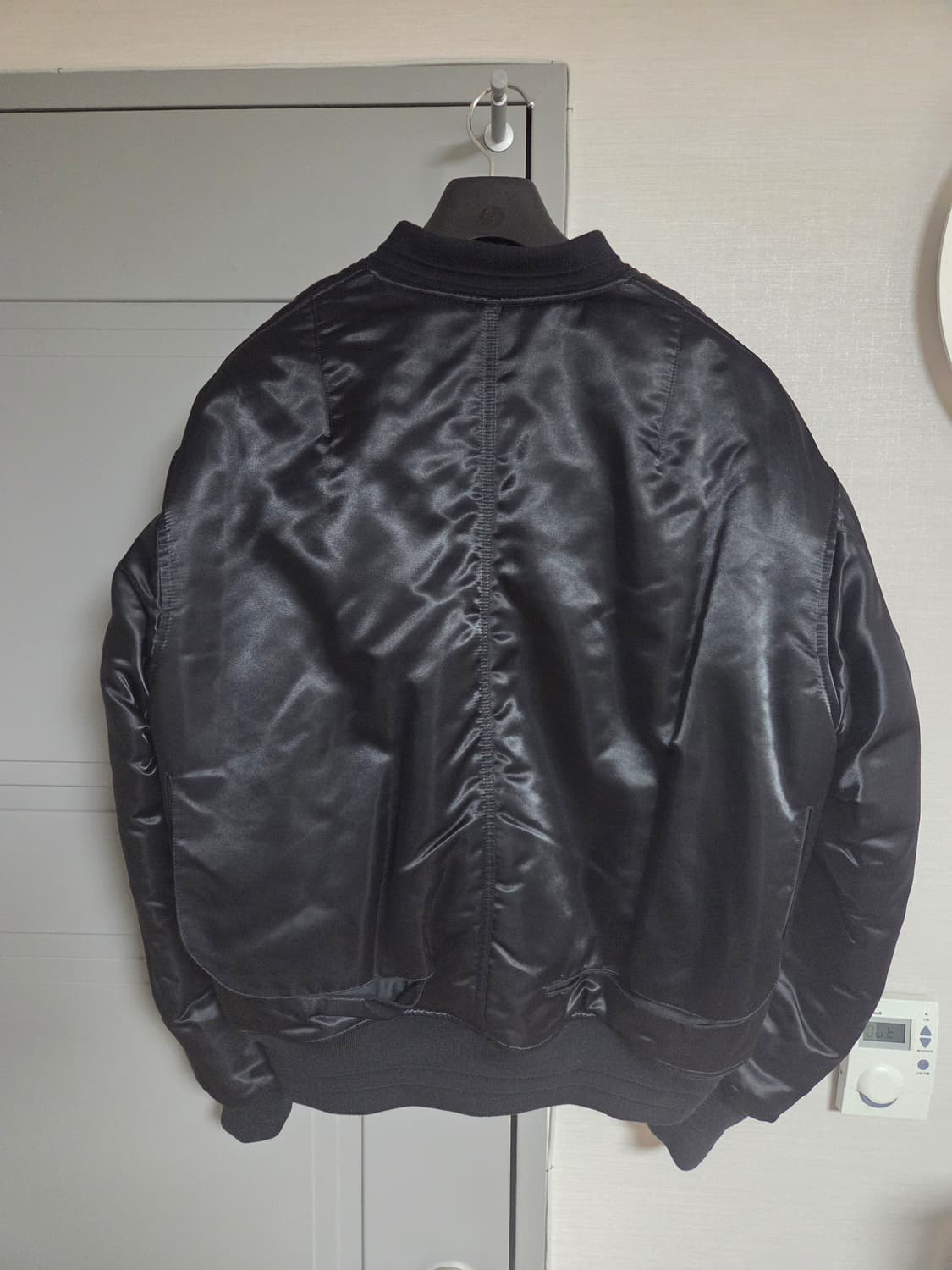 앰부쉬 블랙 봄버 자켓 상품이미지6