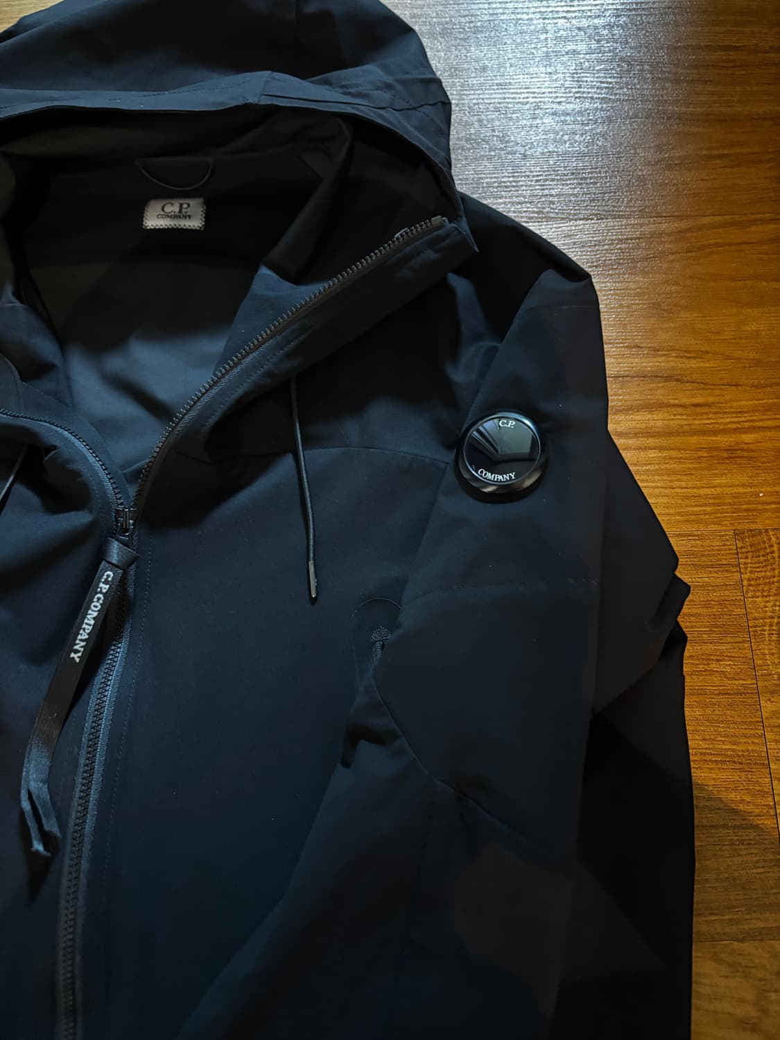 Cp컴퍼니 프로텍 바람막이 상품이미지2