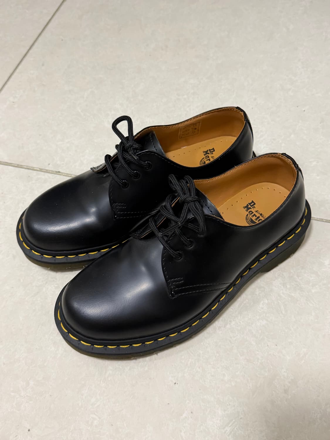 닥터마틴 1461 스무스 블랙 3홀 워커 (11838) 230 상품이미지1