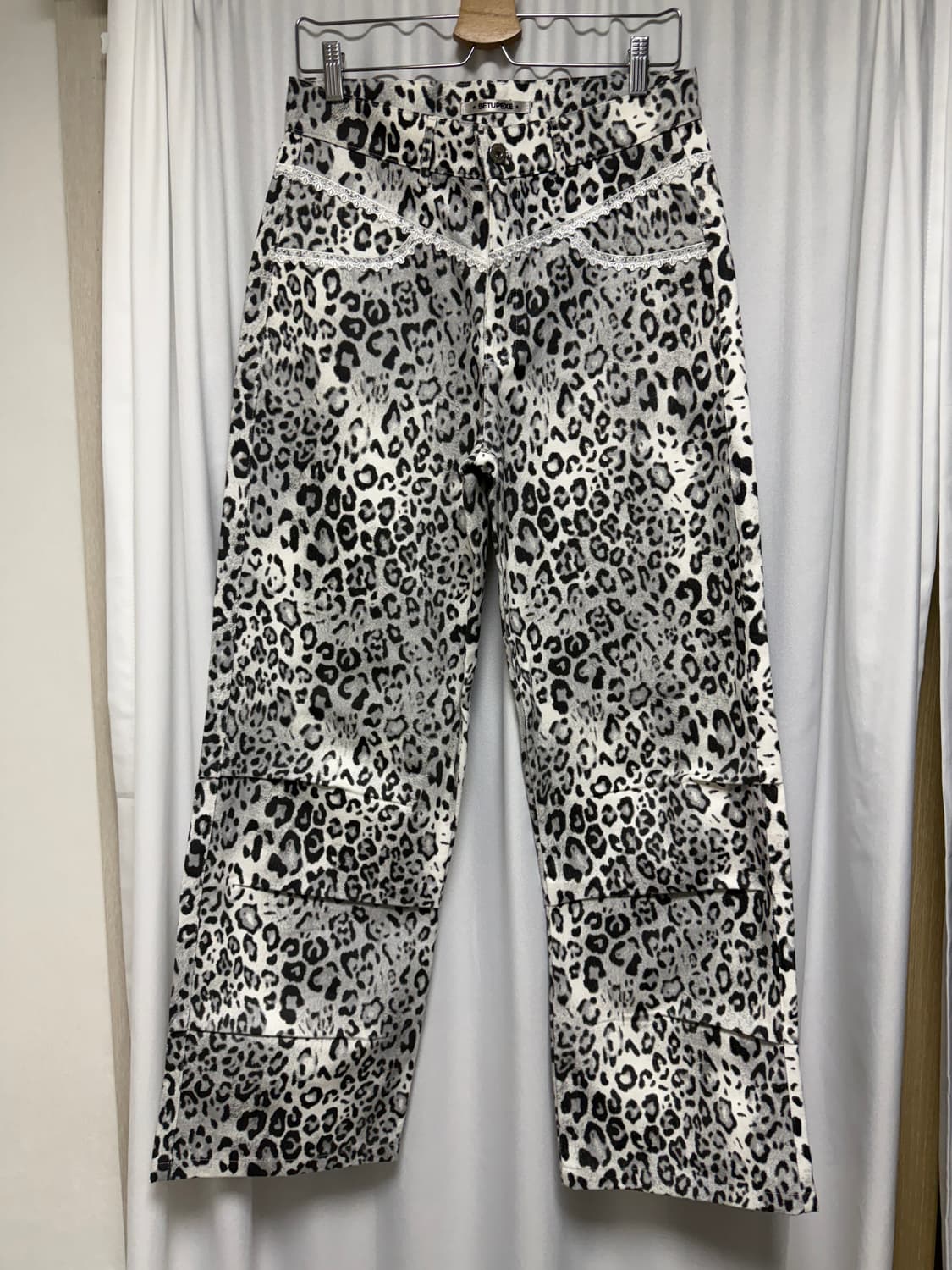 셋업이엑스이 레오파드 레이스 바지 / 화이트 상품이미지2
