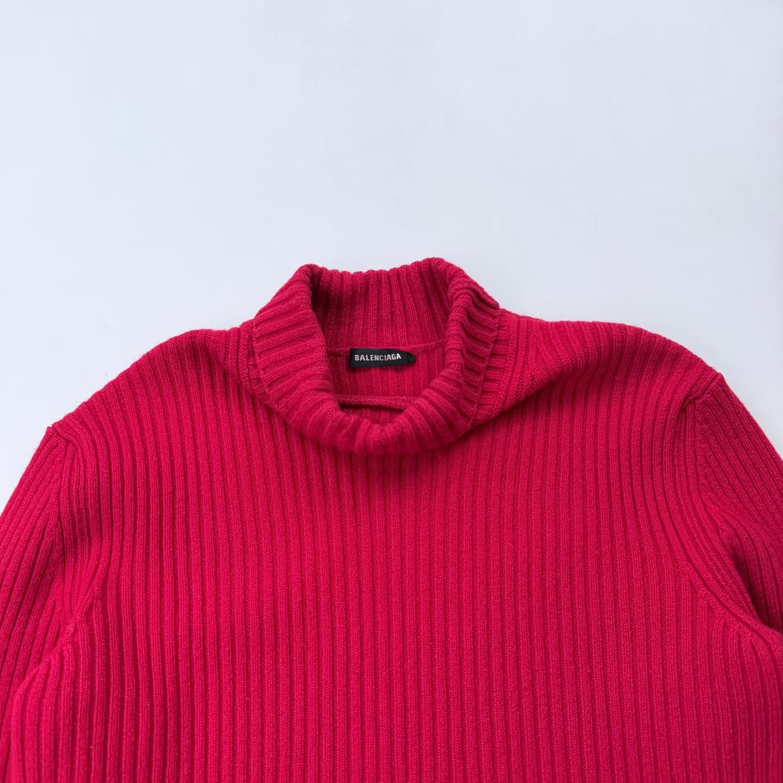 발렌시아가 버건디컬러 반목폴라 니트 상품이미지4