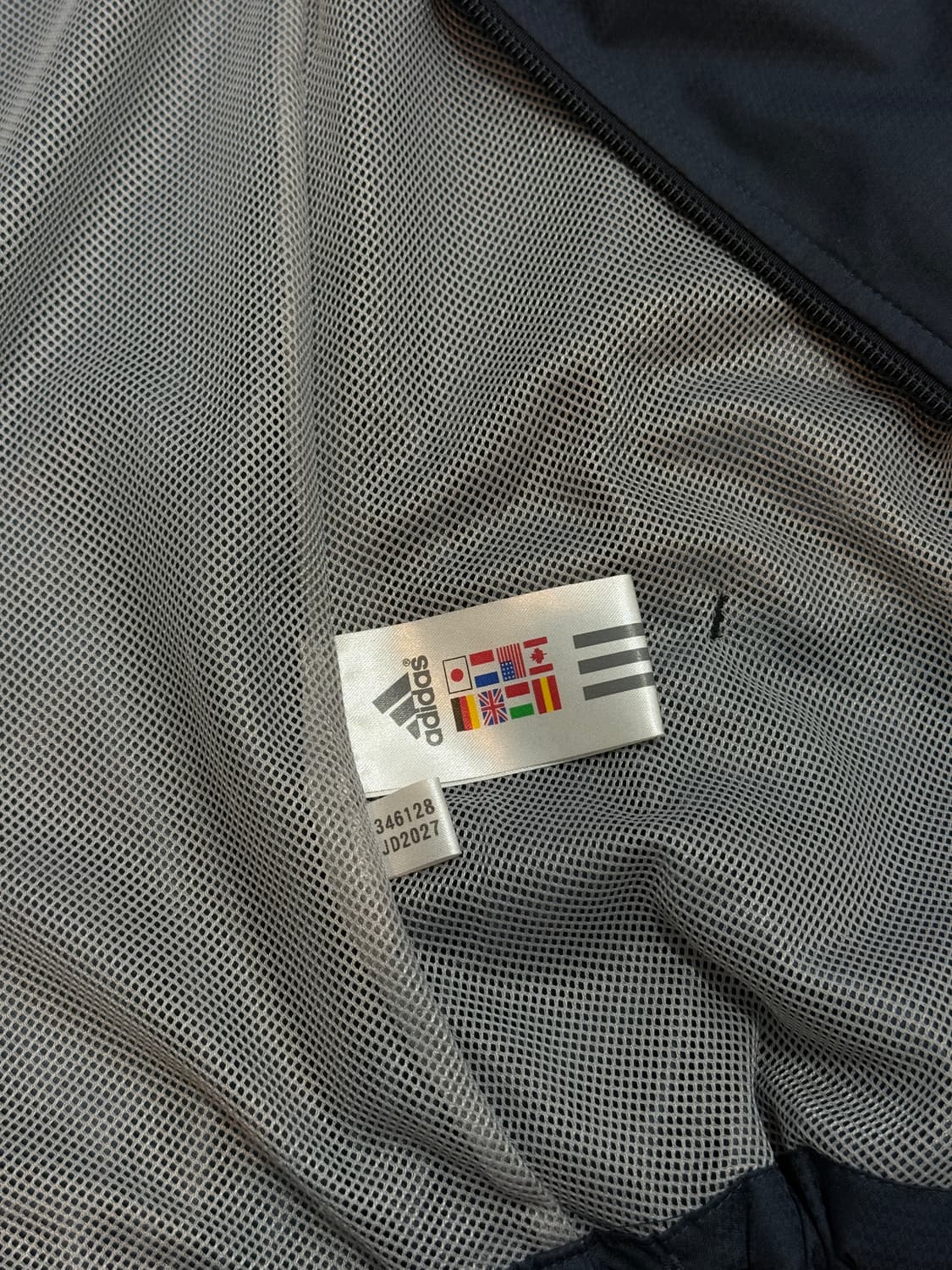 아디다스 바람막이 네이비오렌지 상품이미지5