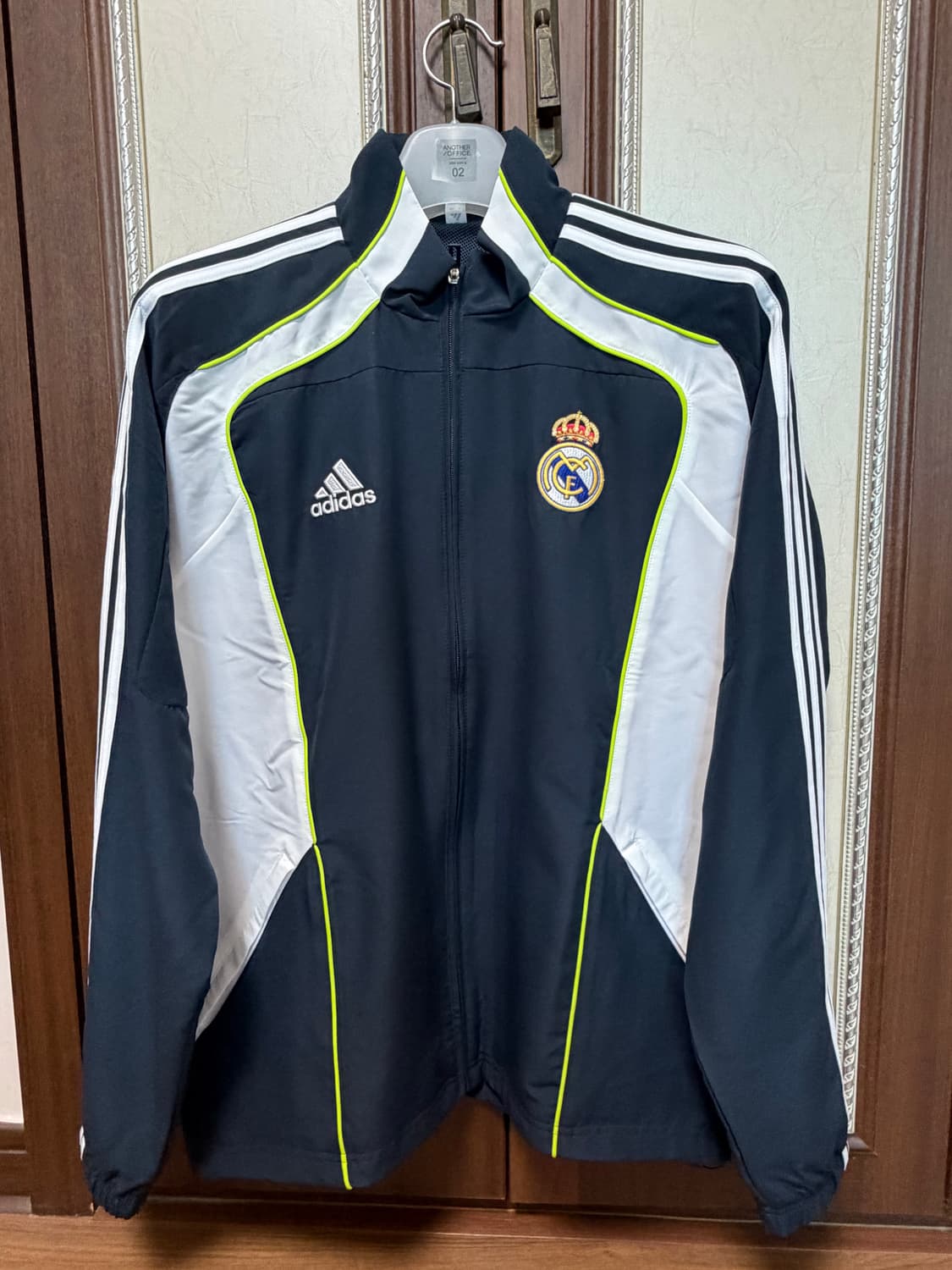 아디다스 레알마드리드 트랙탑 / M사이즈 상품이미지1