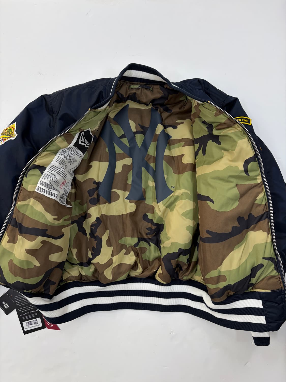 알파인더스트리×뉴에라 뉴욕 양키스 리버서블 MA-1 패딩 자켓 상품이미지5