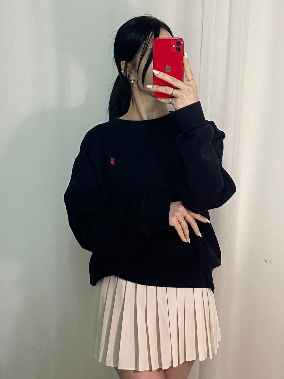 폴로 포니 블랙 맨투맨

 상품이미지1