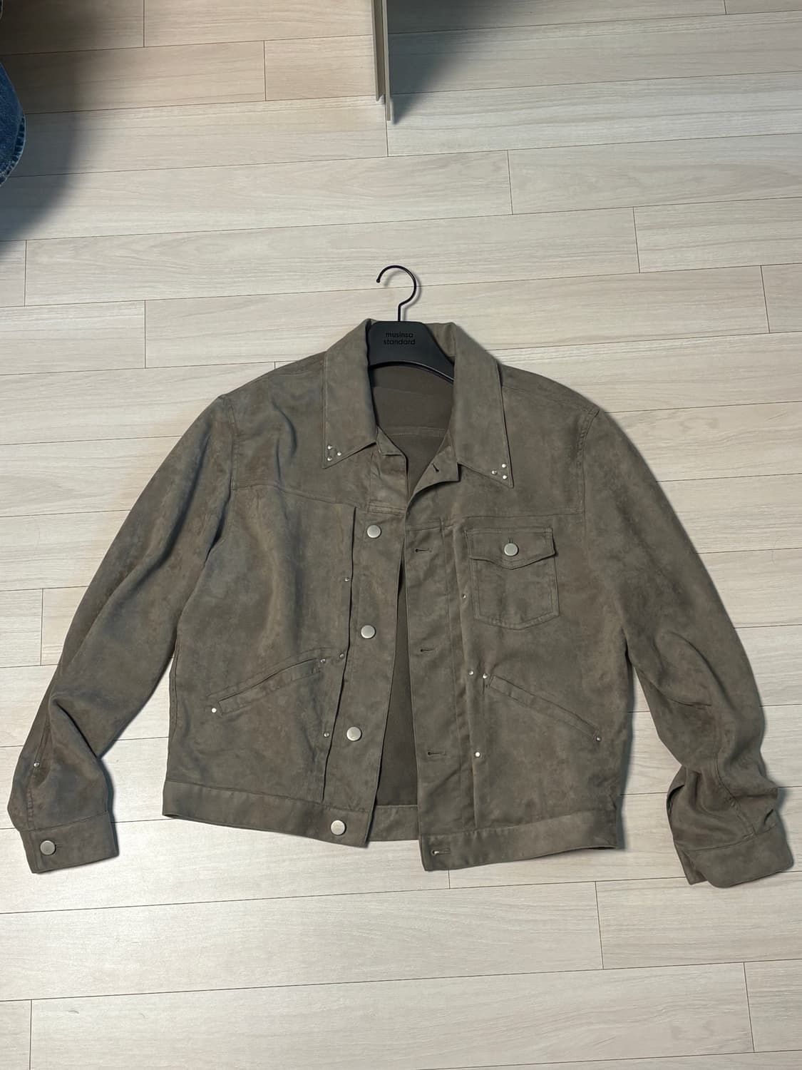 유스 트러커 자켓 Pleated Stud Trucker Jacket 상품이미지3