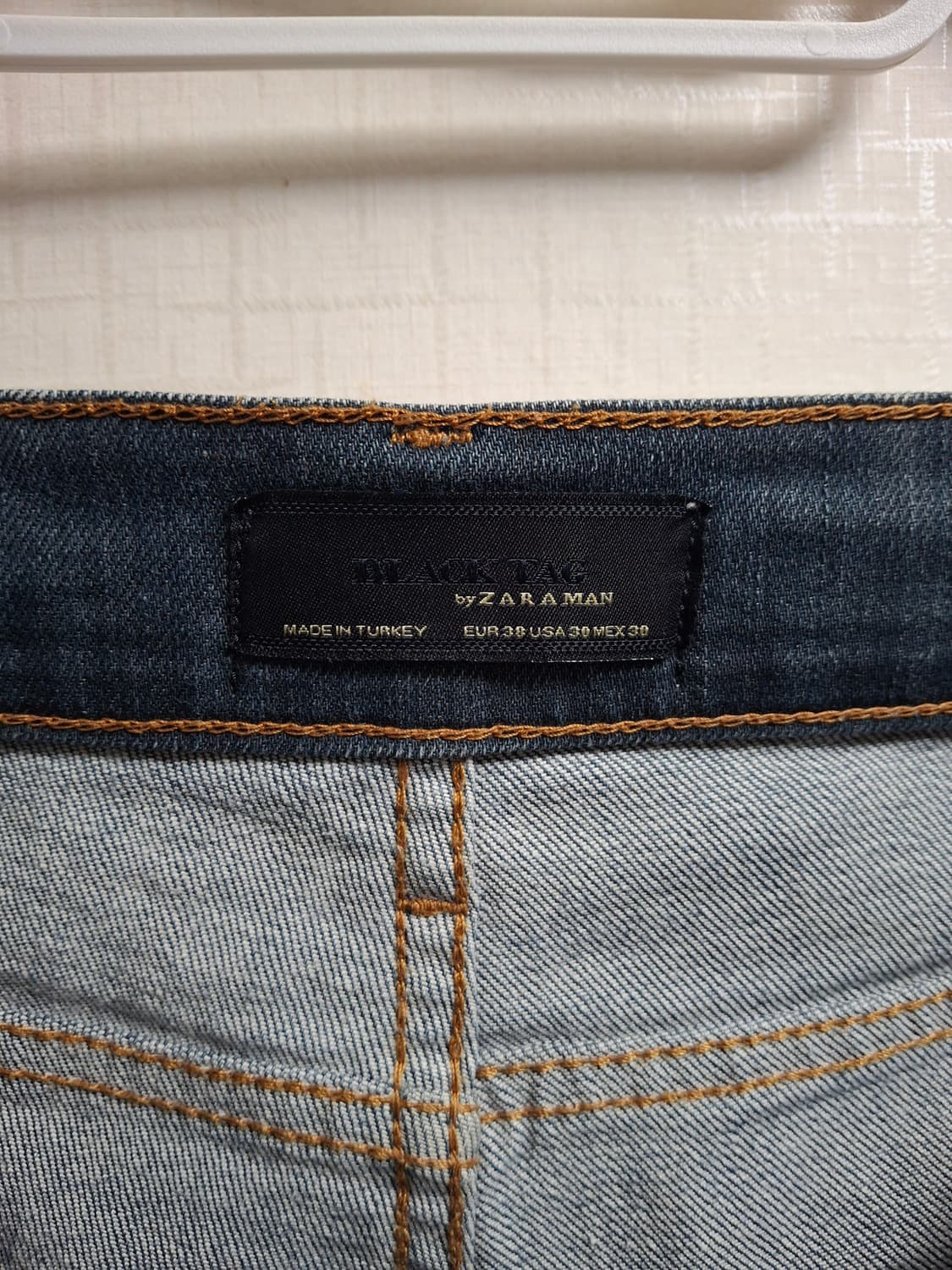 자라 블랙택 데님팬츠 (30) 상품이미지3