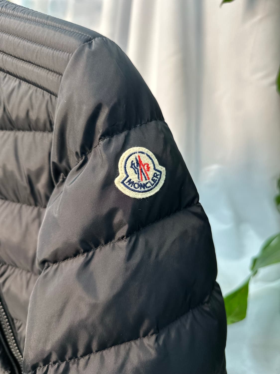 몽클레어 아미오 패딩 2  상품이미지3