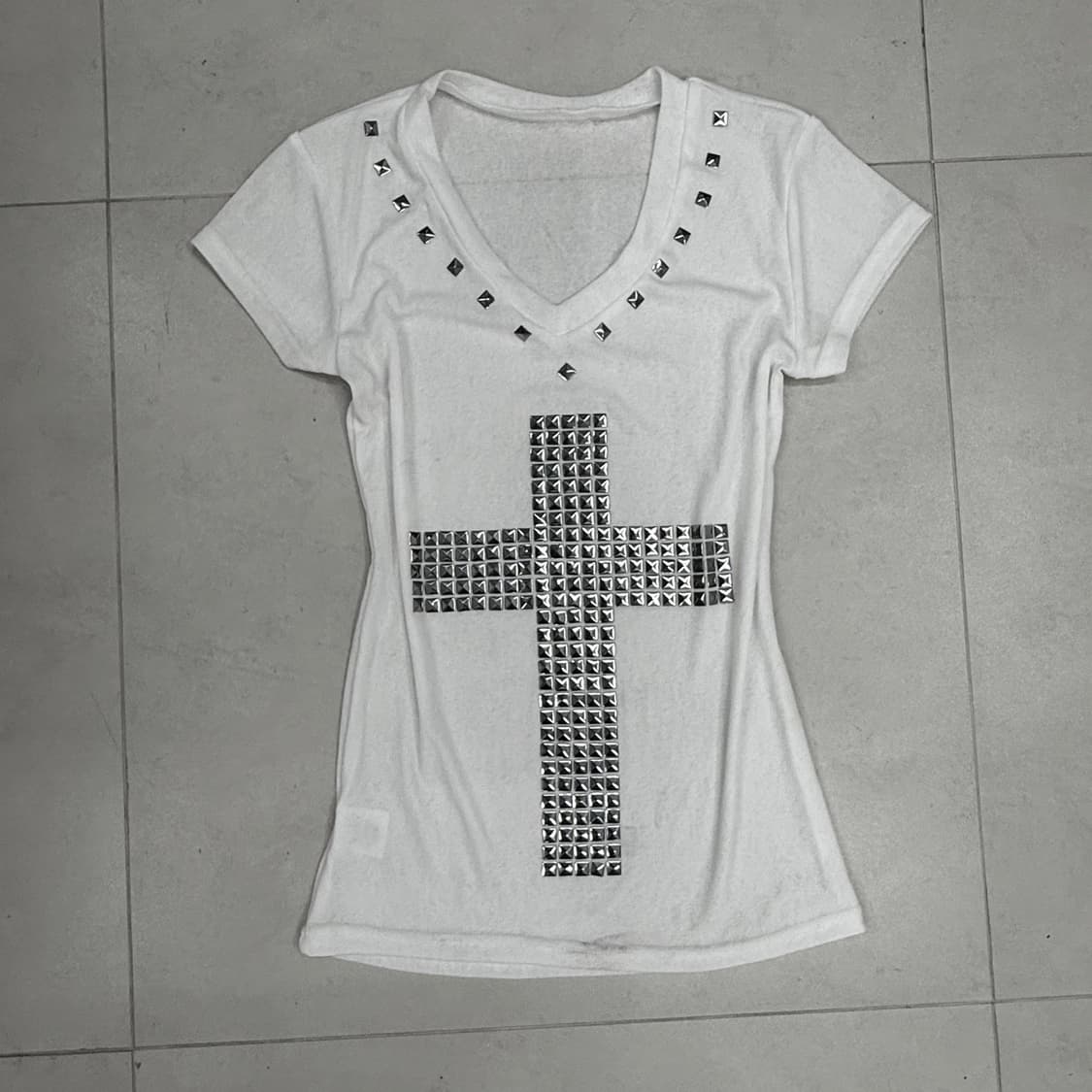 Punk stud cross t-shirt 상품이미지1