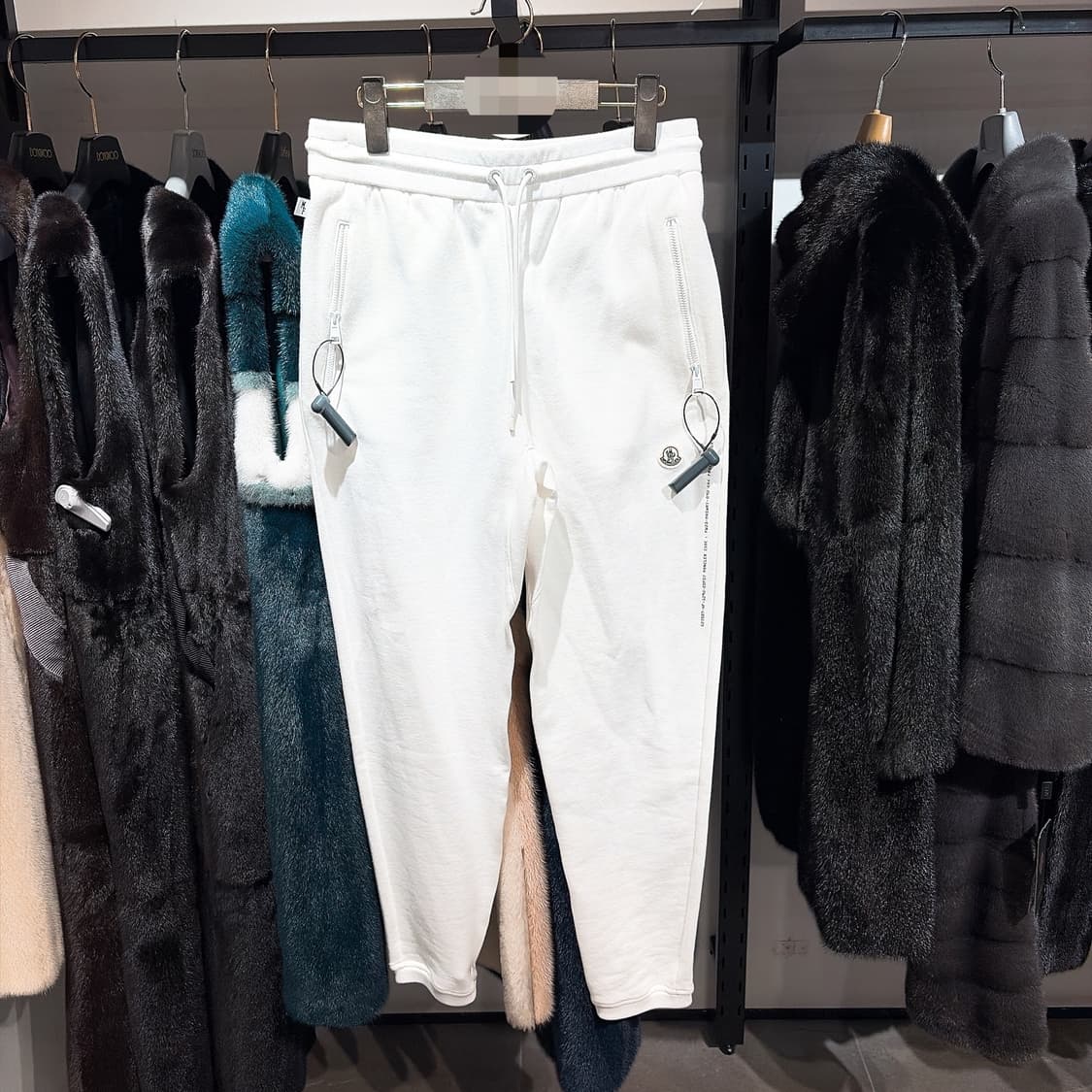 (정품/새상품) 몽클레어 X 프라그먼트 공용 화이트 조거팬츠 스웻팬츠 상품이미지1