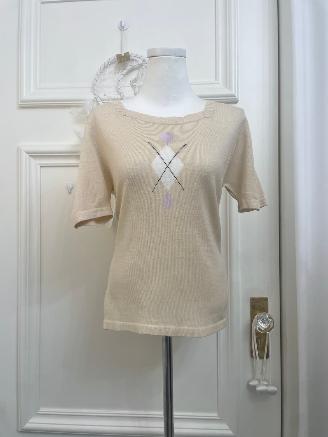 beige argyle point square-neck knit top 상품이미지1
