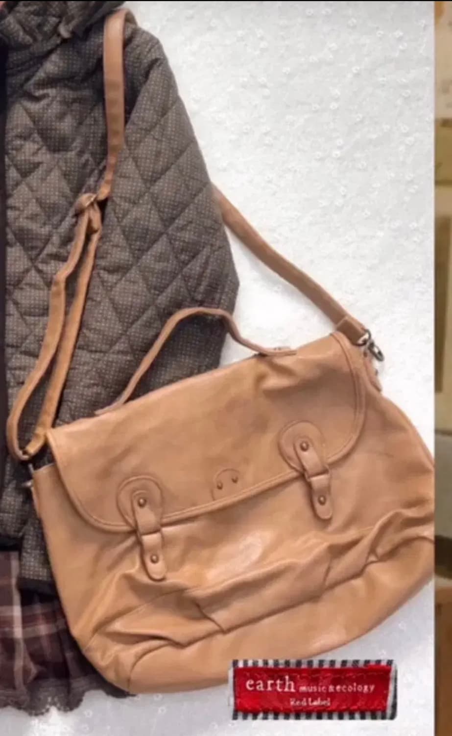 얼스뮤직 대장 라떼 크로스백 상품이미지1