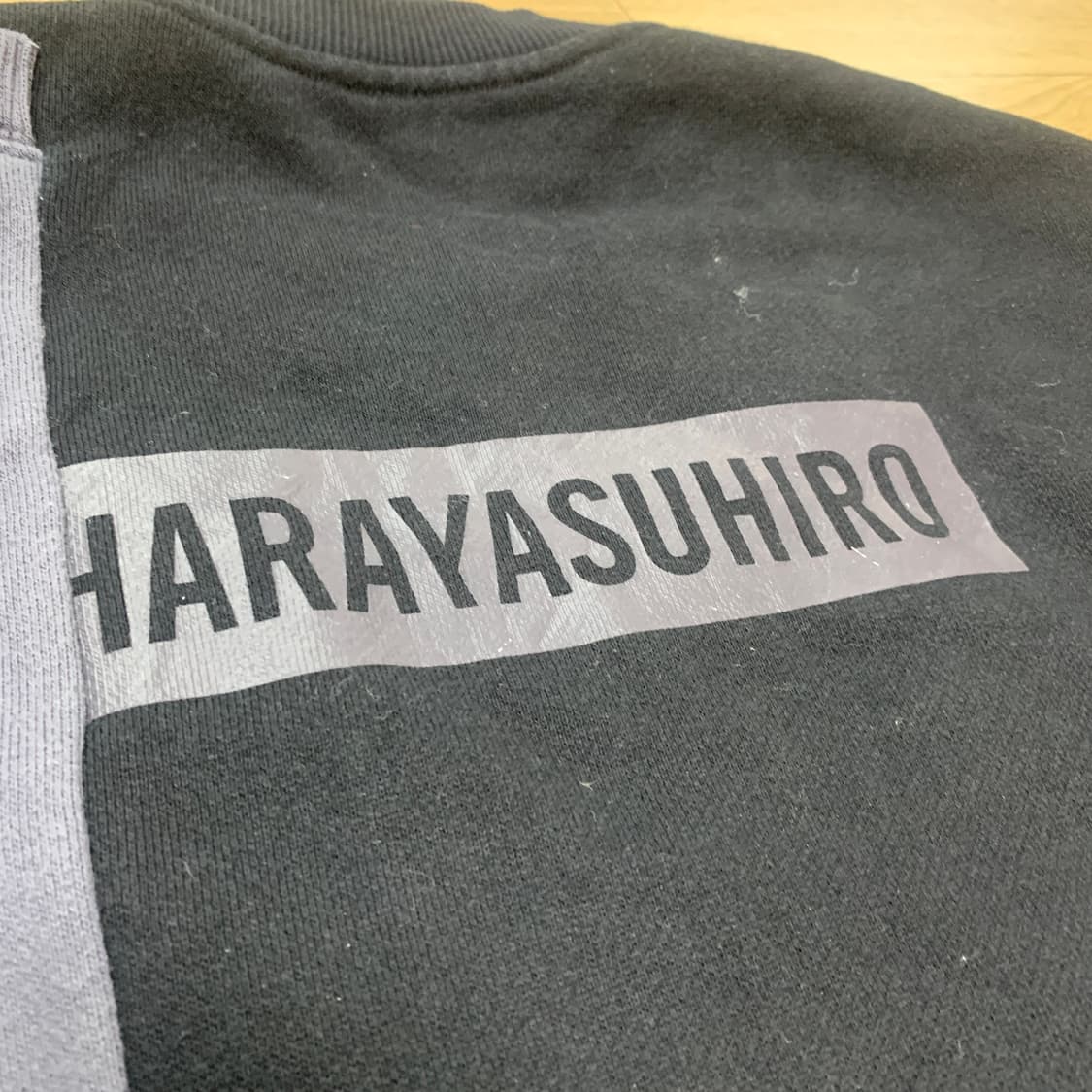 S-95) 미하라 야스히로 x gu 맨투맨 상품이미지3