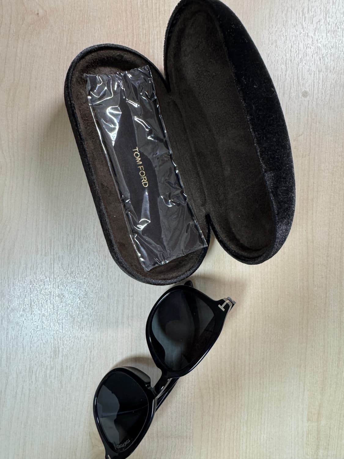 톰포드 선글라스 TF975K 01A 상품이미지6
