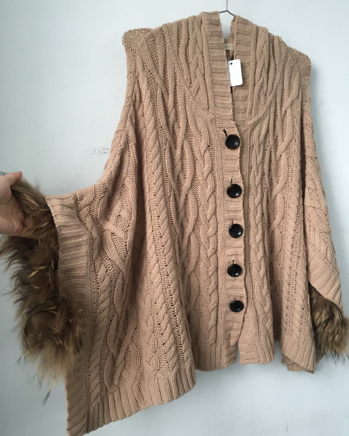 Fur trimming cable pattern hood knit cap 상품이미지4