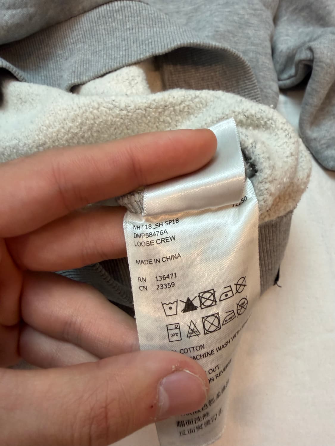 데우스 엑스 마키나 그래픽 맨투맨 스웻 상품이미지6