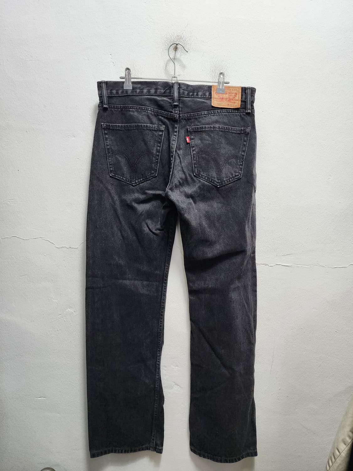 리바이스 505 스트레이트핏 블랙 데님  상품이미지1