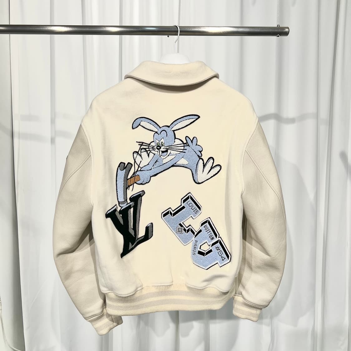 [정품] 루이비통 크림 바시티  50사이즈  상품이미지2