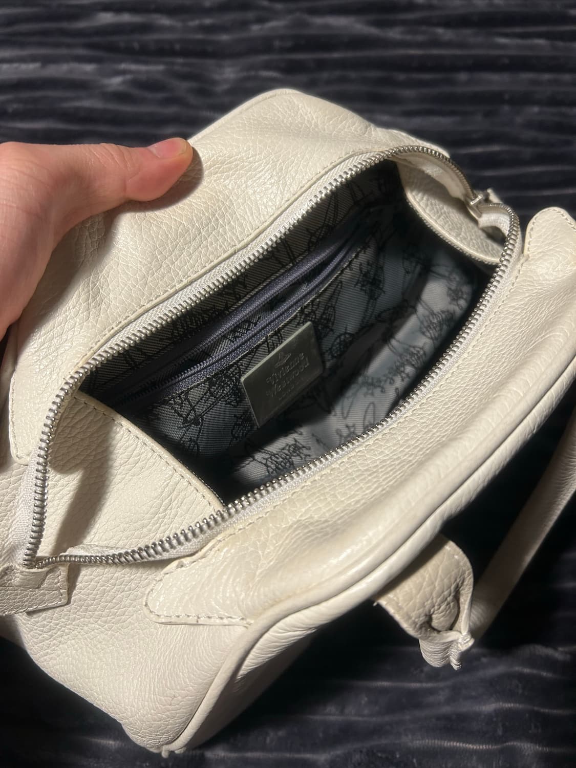 Vivienne westwood Leather ORB Bag 상품이미지5