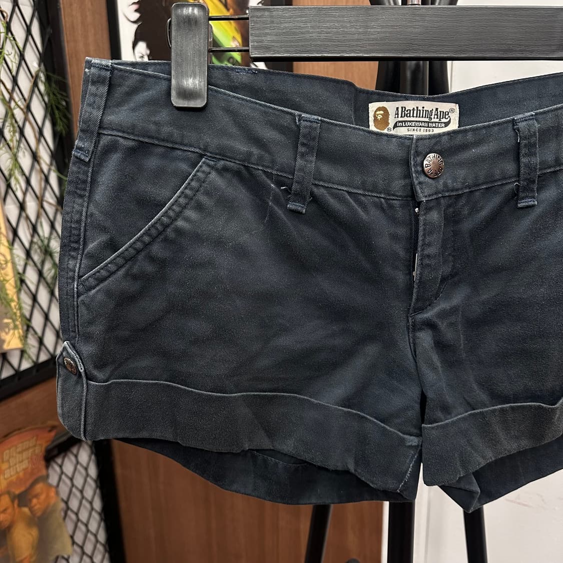 BAPE, Navy Roll-Up Detail Shorts  상품이미지3