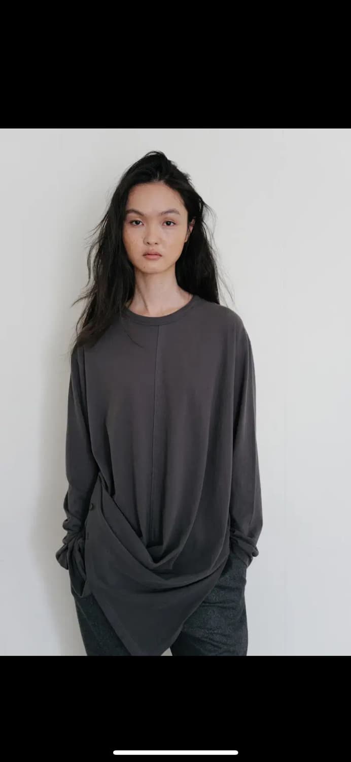 리포스 repos 사이드 버튼 티셔츠 차콜 챠콜 상품이미지3