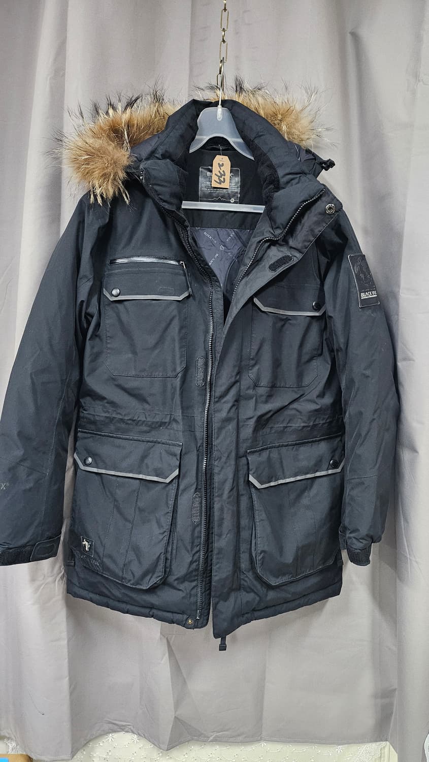 블랙야크 블랙 점퍼  상품이미지2