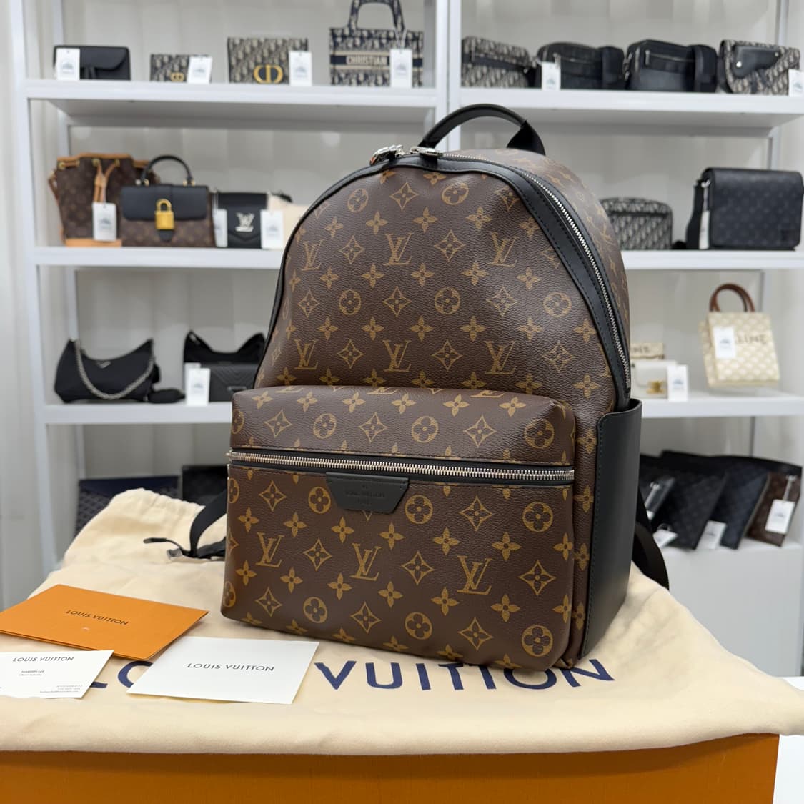 [25년 10월구매] 루이비통 디스커버리 백팩 PM 상품이미지1