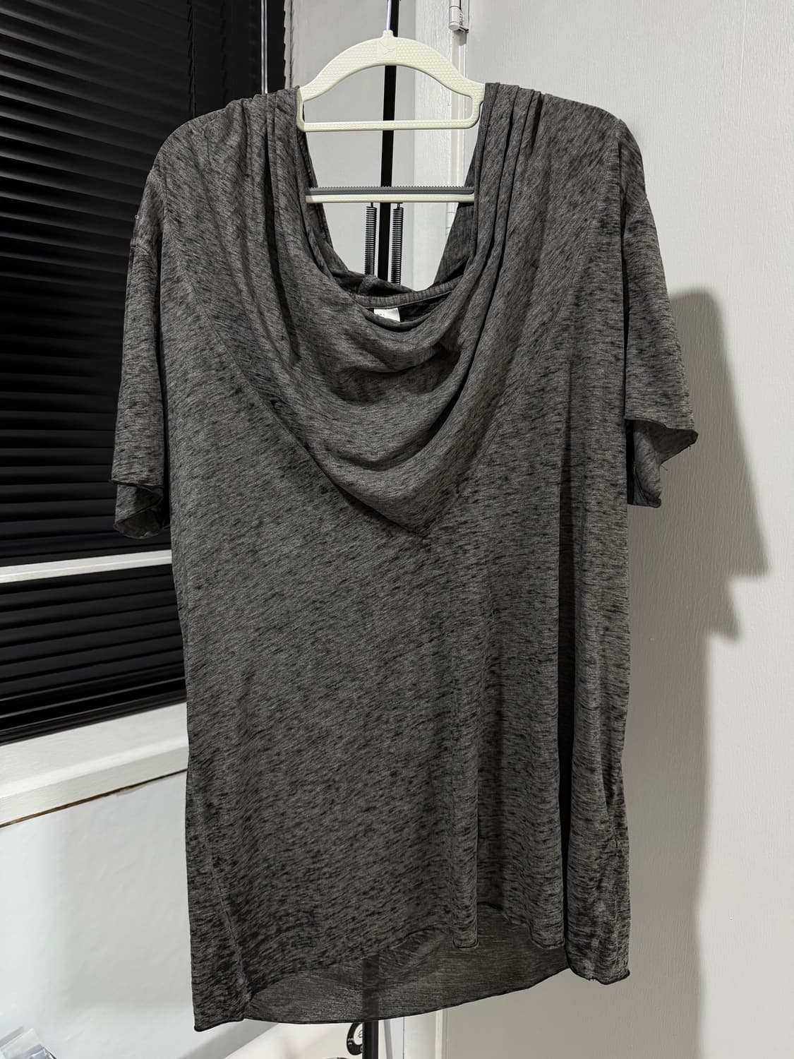 H&M 루즈핏 후드 반팔 티셔츠 주름 디자인 상품이미지1