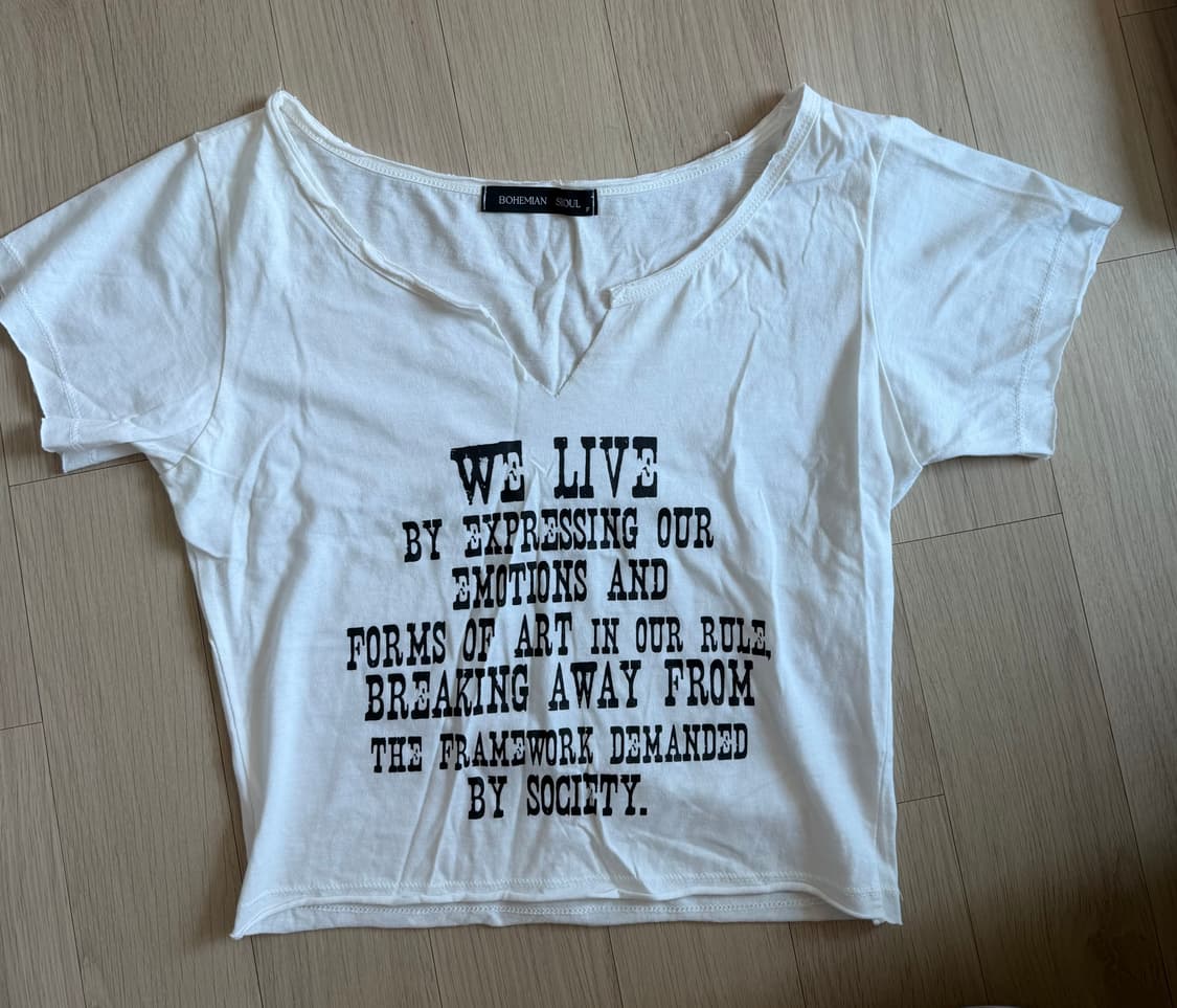 보헤미안서울 넥 컷팅 빈티지 티셔츠 상품이미지2