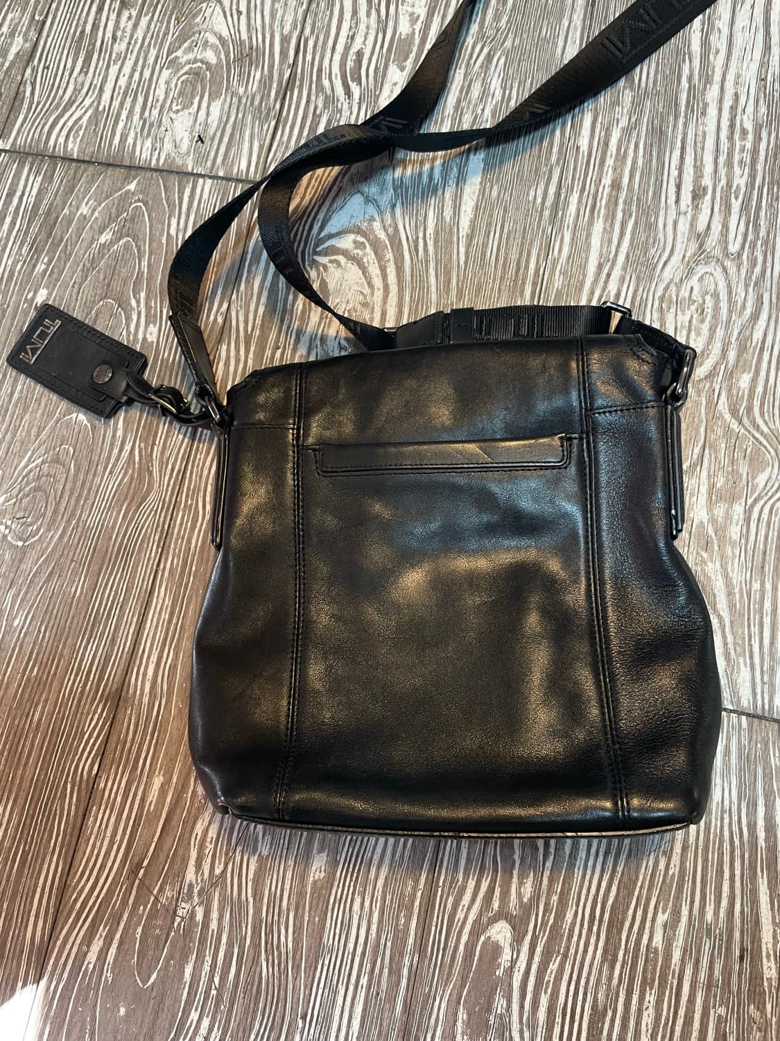 TUMI 투미 가죽 크로스백 블랙 상품이미지4