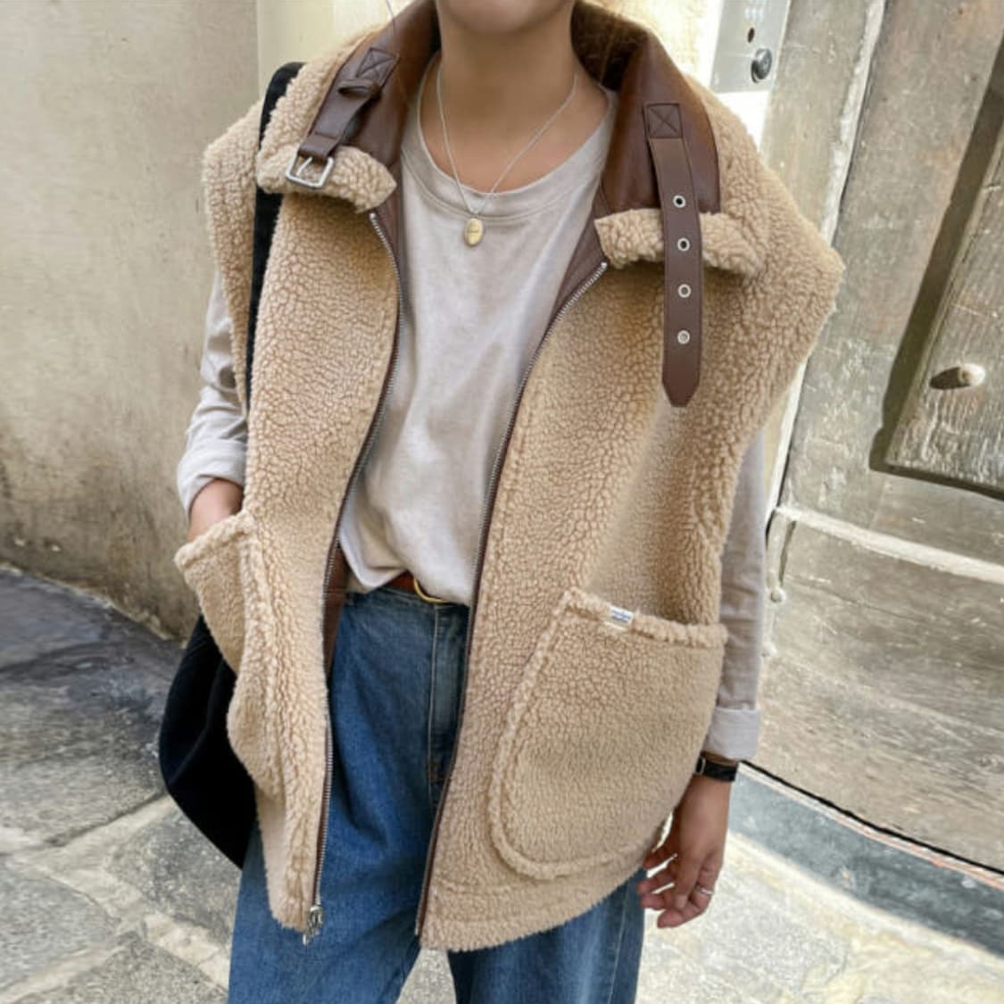 매크리(MACHREE) 리버시블 베스트무스탕 프리사이즈 새상품 상품이미지5