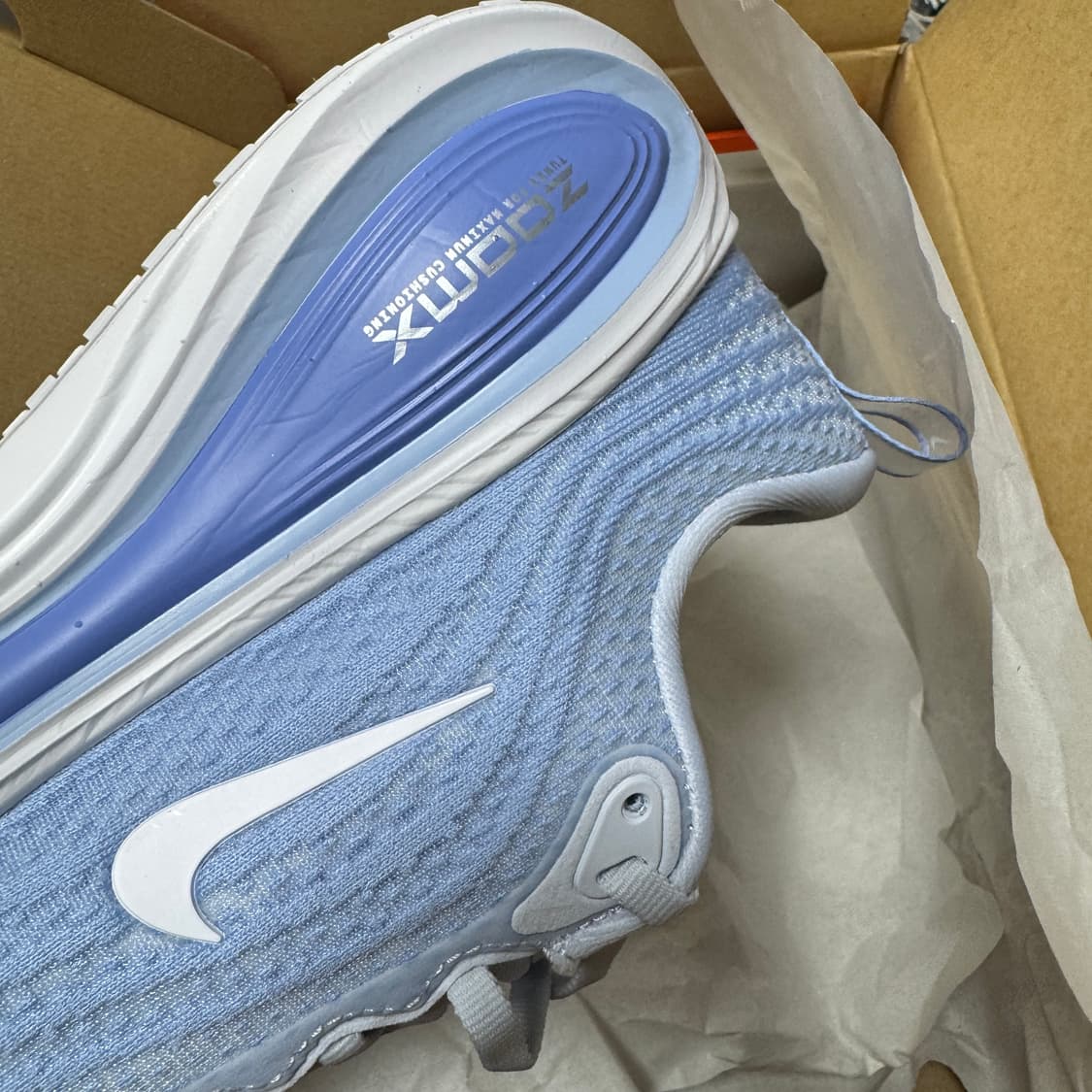 나이키코리아 보메로 플러스 w240 알루미늄 상품이미지2