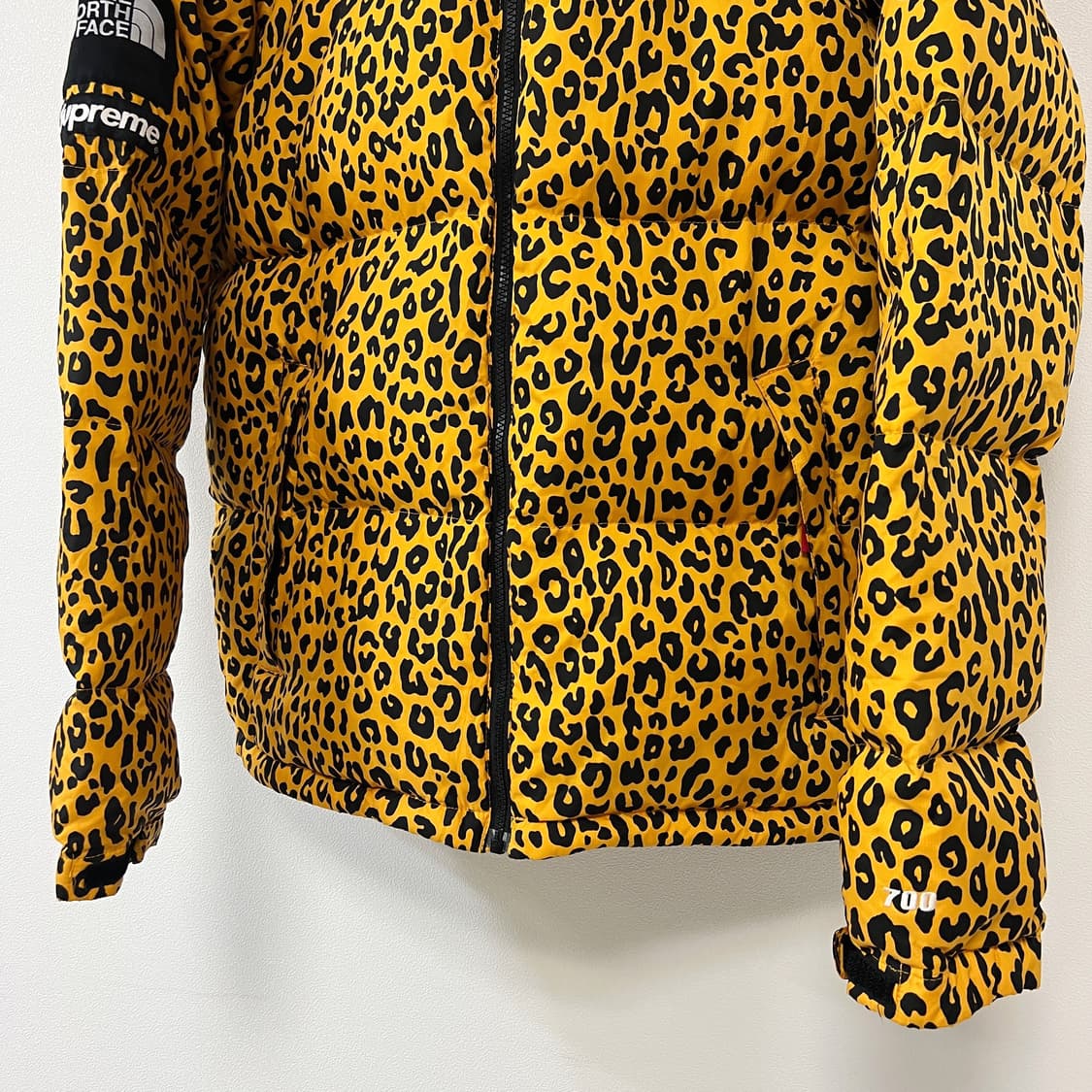 슈프림 노스페이스 11FW 레오파드 눕시 치토스 상품이미지5
