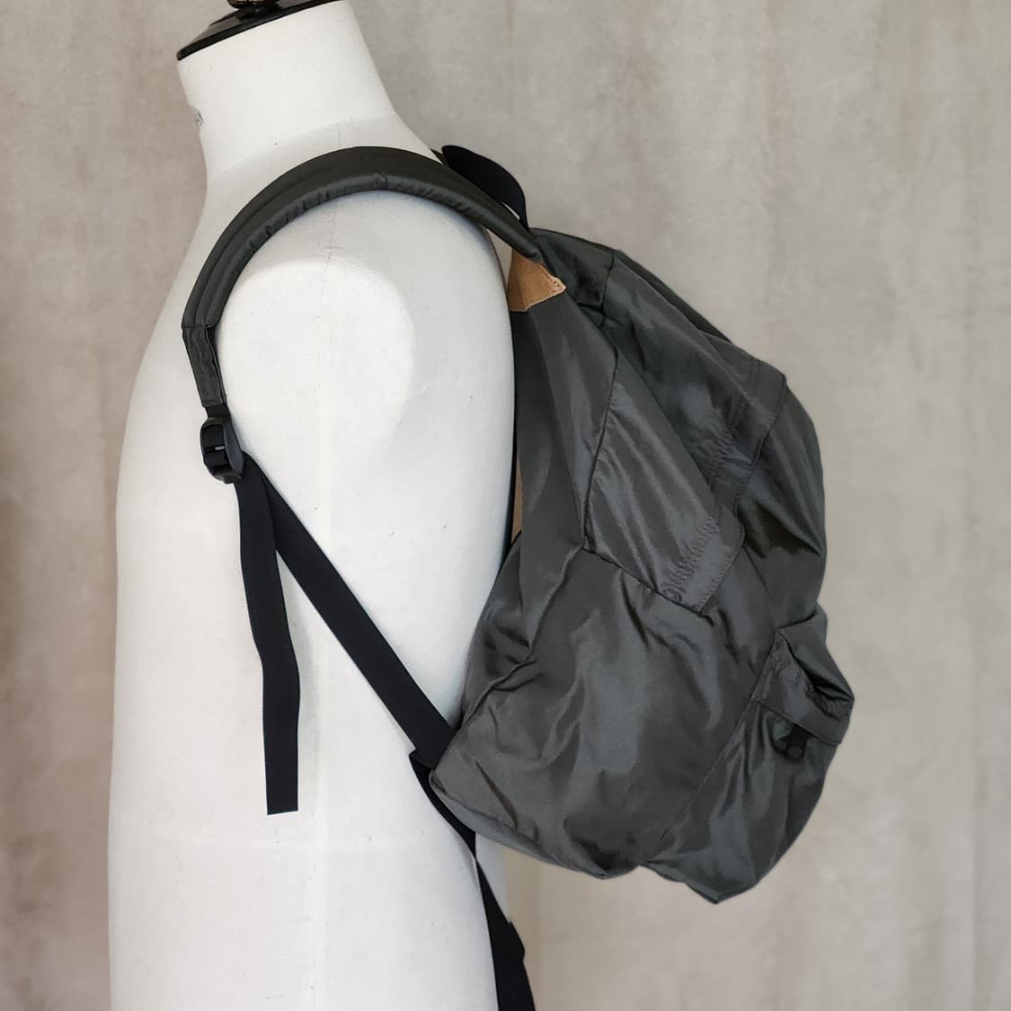 Herve Chapelier 프랑스 에르베 샤플리에 나일론 데이팩 올리브 상품이미지4