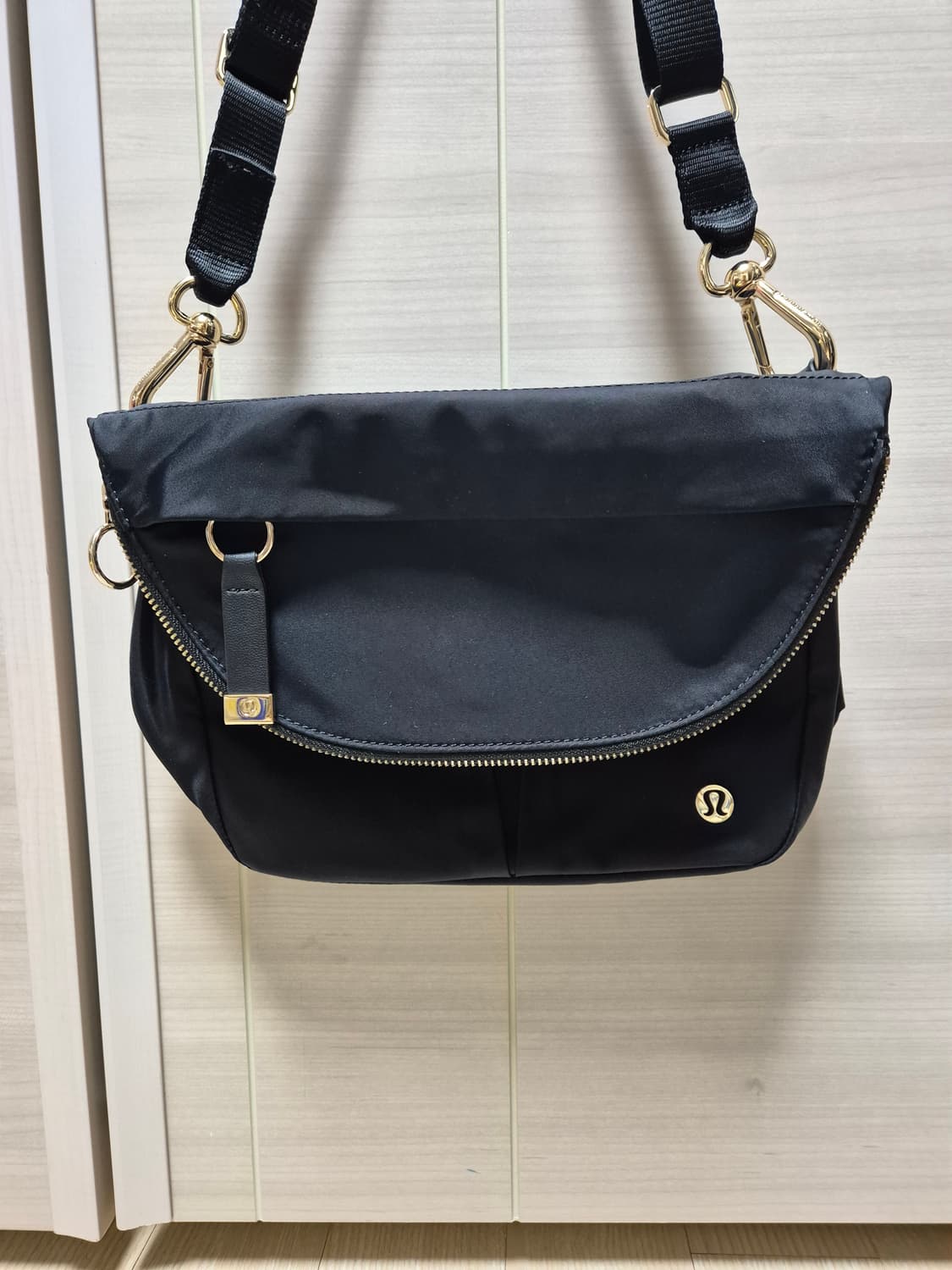 룰루레몬 올 나이트 페스티벌 가방  5L 크로스가방 힙색 상품이미지1