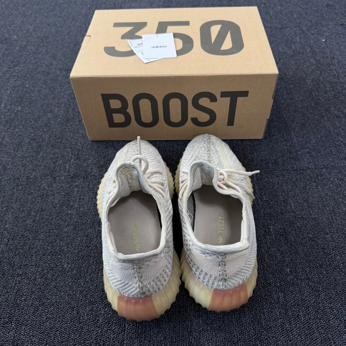 아디다스 이지부스트 350 V2 본 상품이미지5