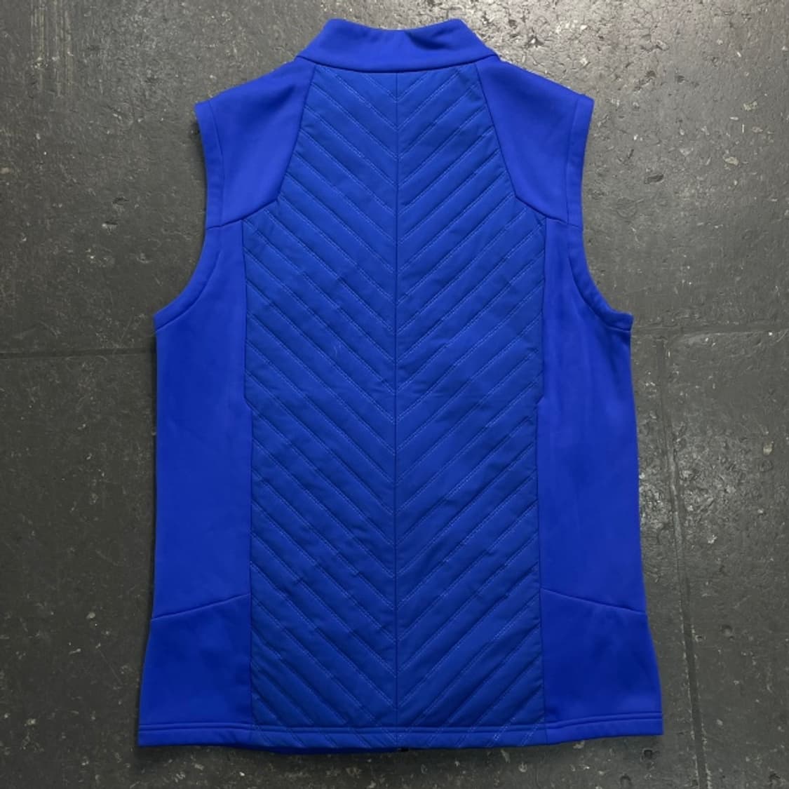 100 데상트 골프 조끼 상품이미지5