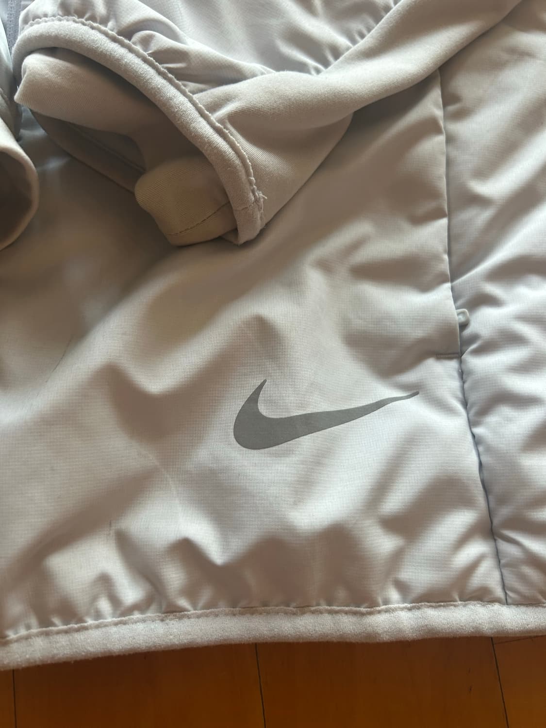 나이키 에어로로프트 자켓 경량패딩M 상품이미지2