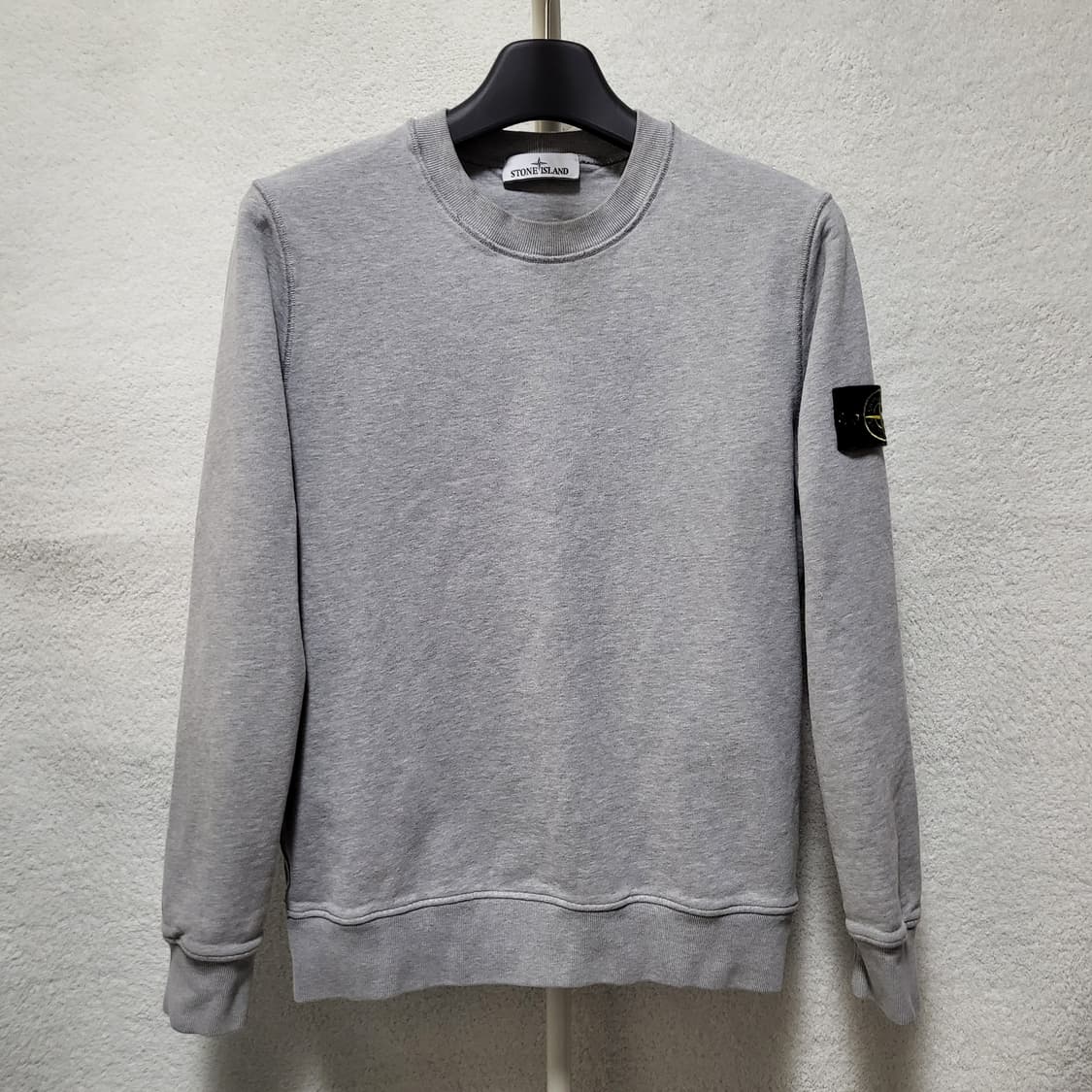 [정품] L / 22FW 스톤아일랜드 맨투맨  상품이미지1