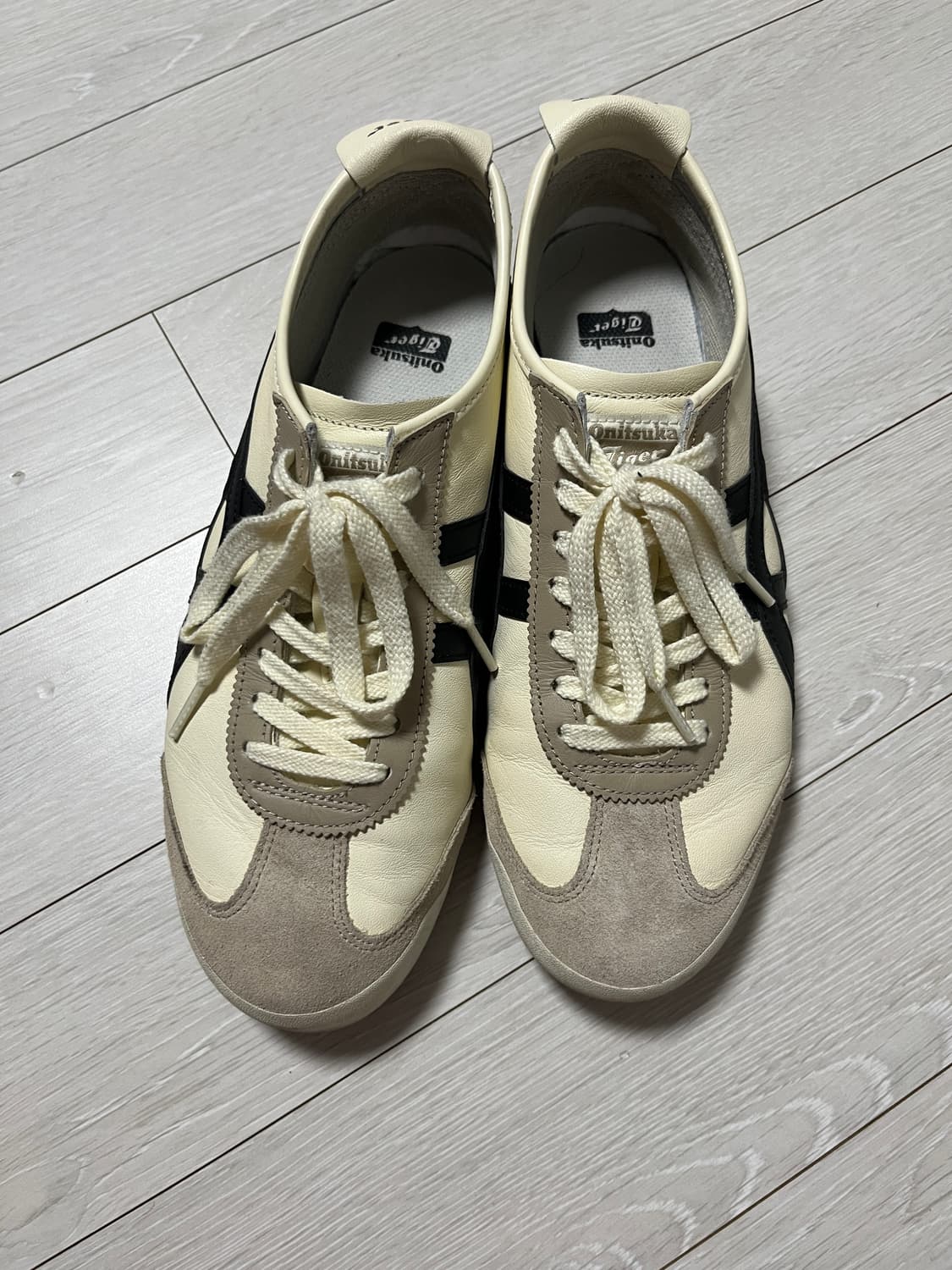 오니츠카 타이거 멕시코 66 아이보리 블랙 상품이미지1