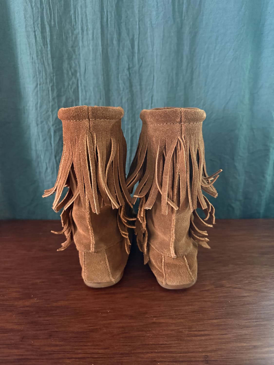 MINNETONKA fringe suede boots 상품이미지4