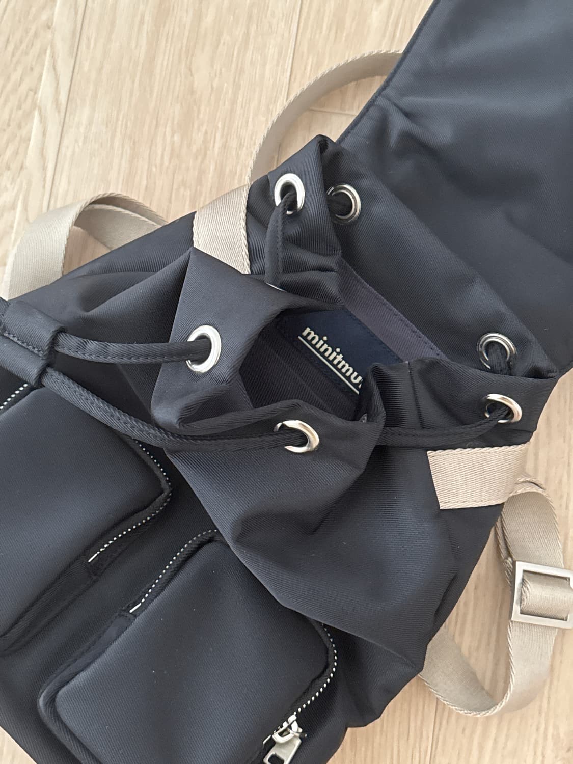 미닛뮤트 클로 백팩 믹스블랙 상품이미지2