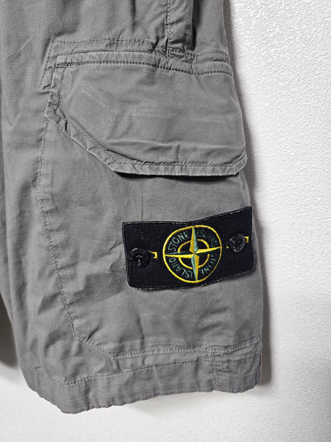 스톤아일랜드 카고 반바지  상품이미지3