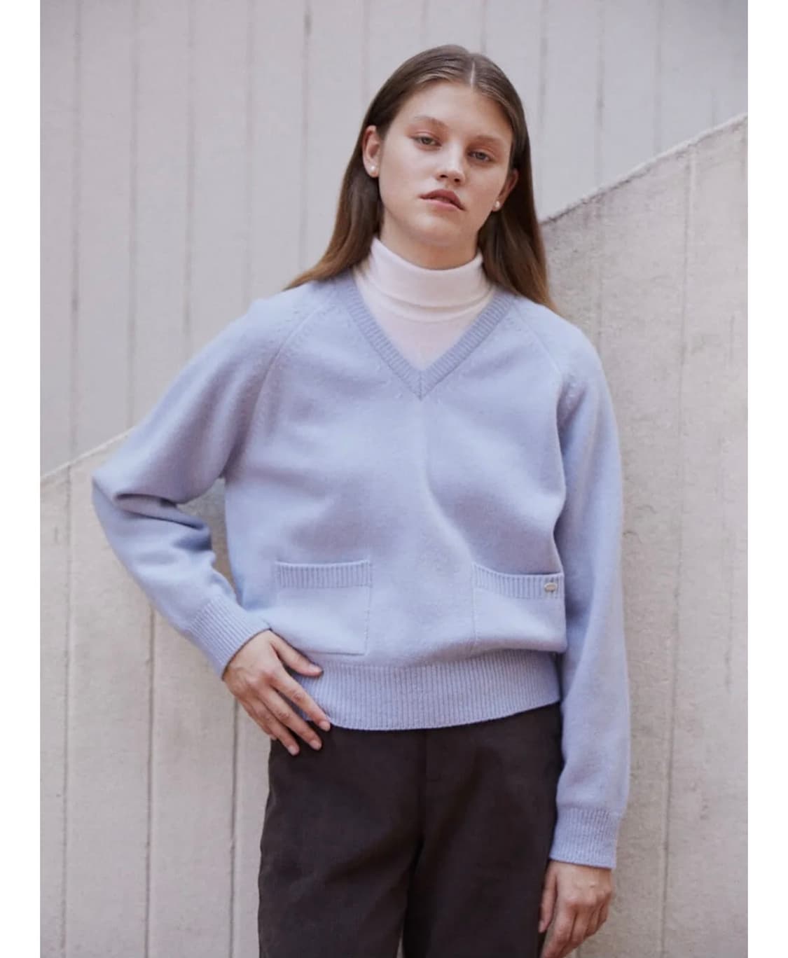 튜드먼트 울 브이넥 니트 상품이미지2