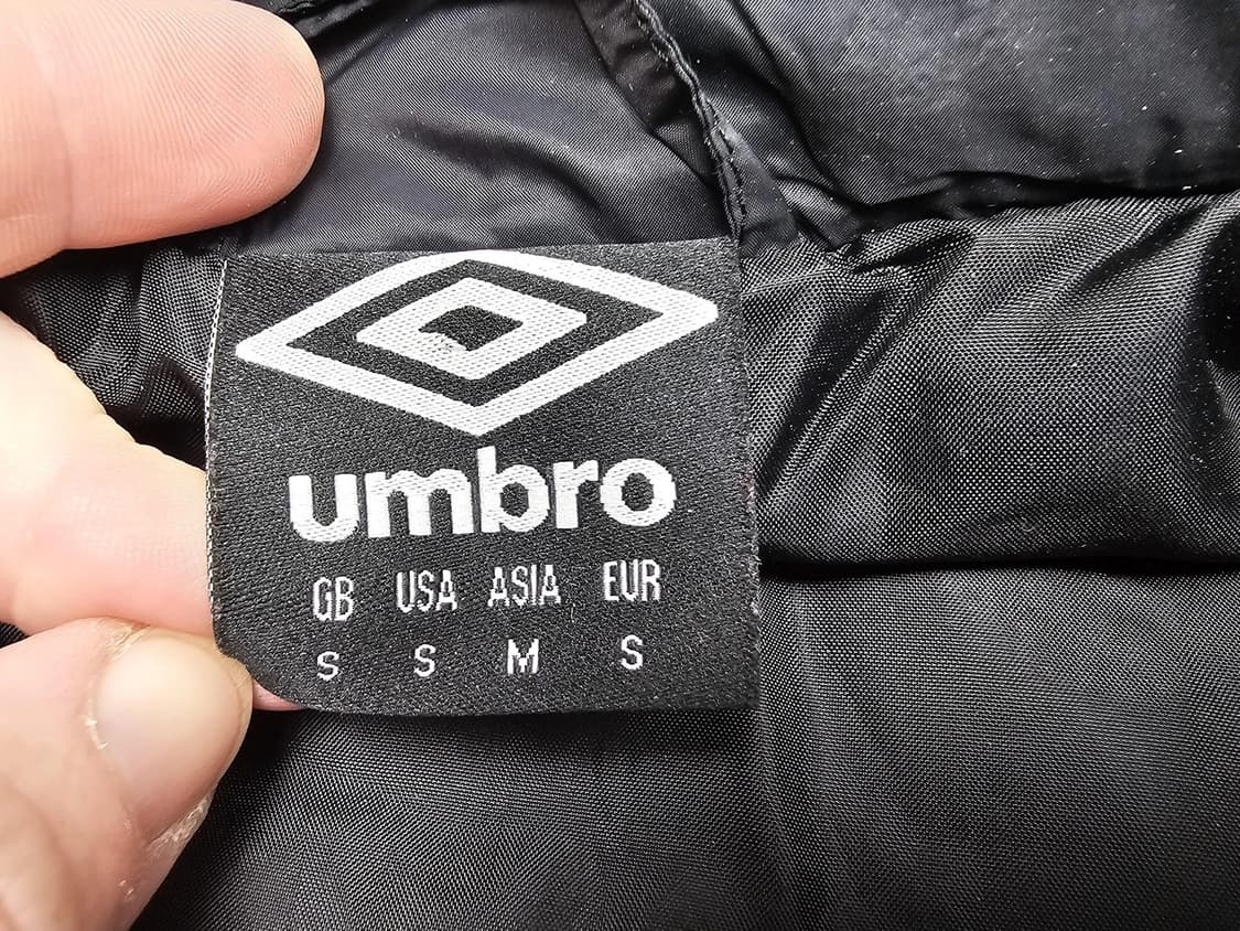 엄브로 클럽 에센셜 질레트 패딩 조끼 상품이미지3