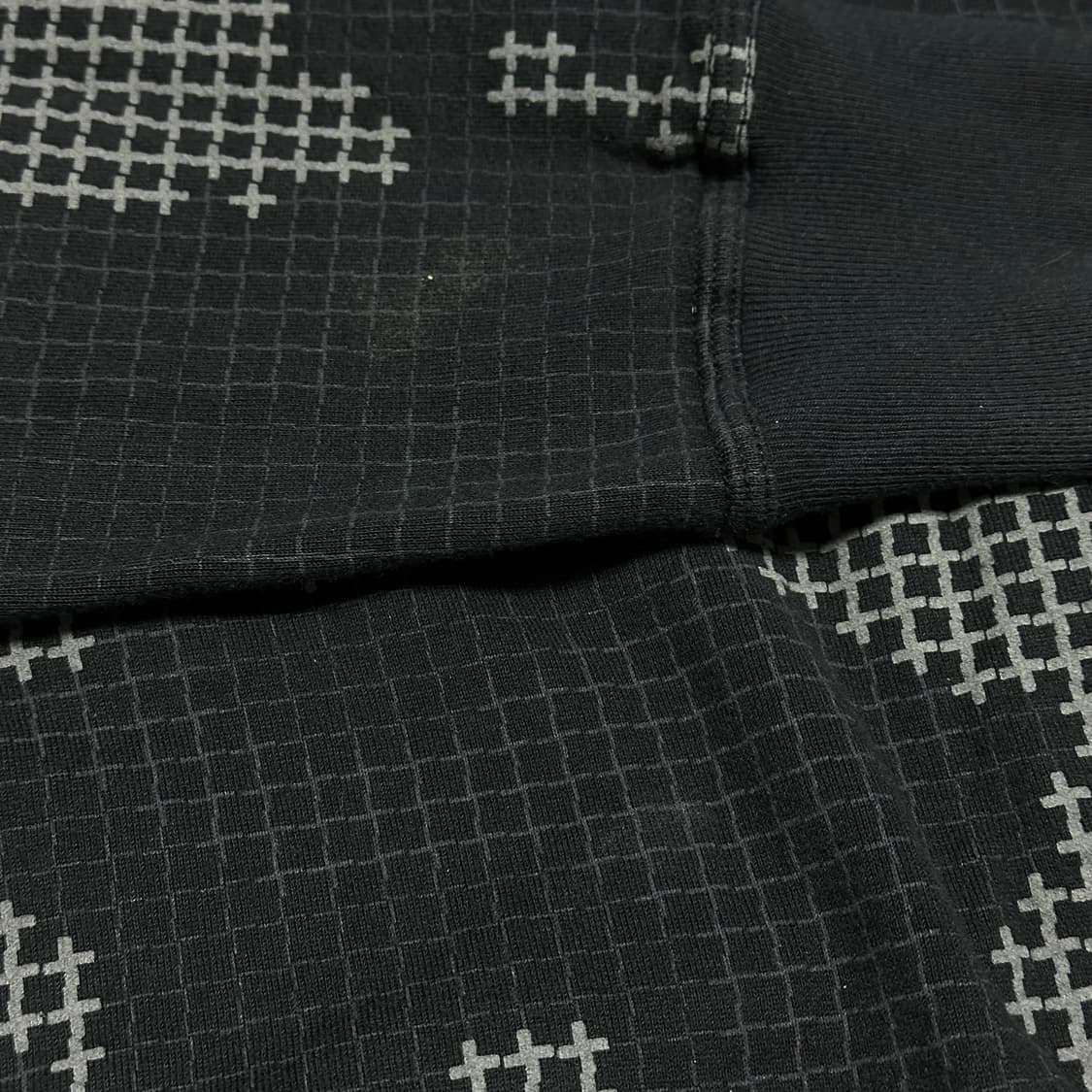 스톤 아일랜드 체크 그리드 카모 스웨트셔츠 상품이미지8